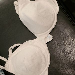 White laced push up bra